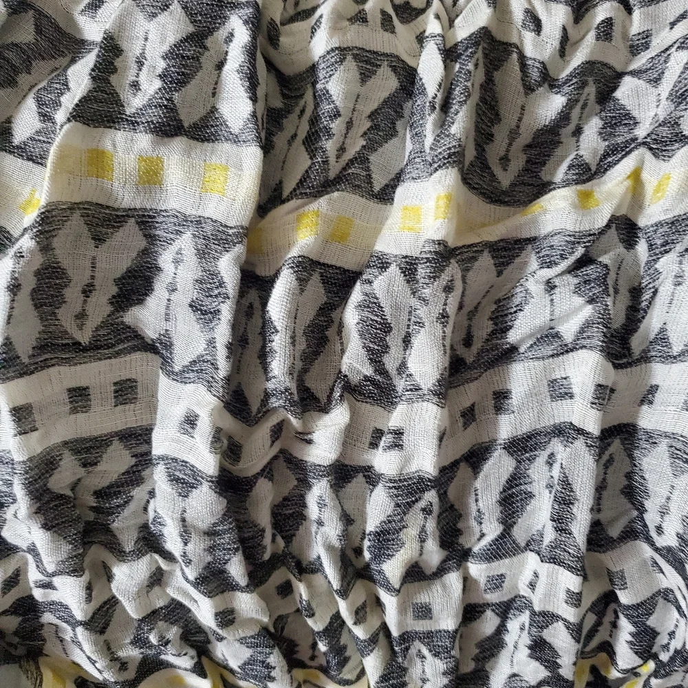 Scarf - Picture 2 of 3